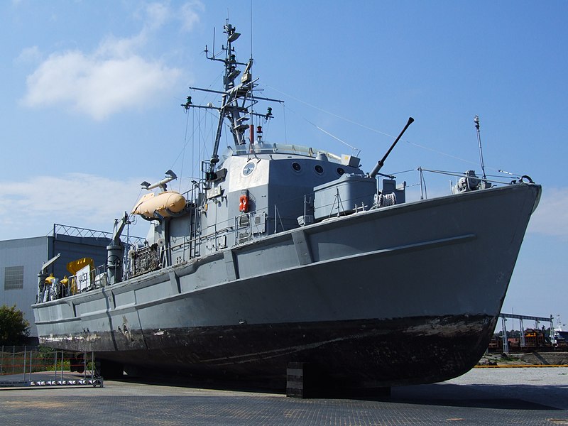 Datei:EML Kalev (M414), ship.JPG